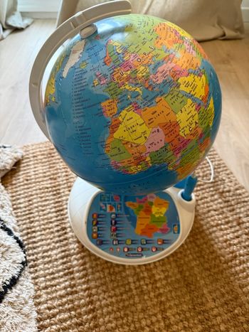 Globe interactif