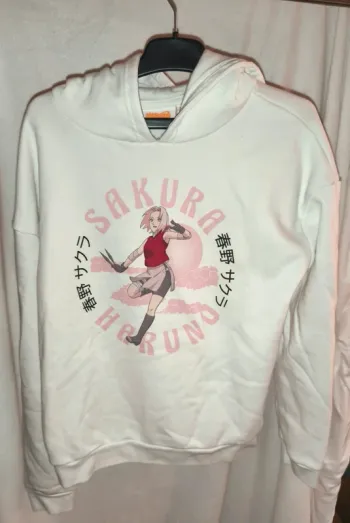 Pull blanc Naruto taille : XS