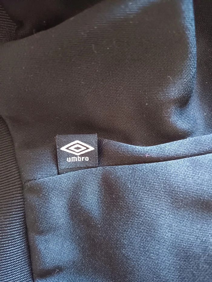 Sweat Été. Umbro. (A35) - photo numéro 4