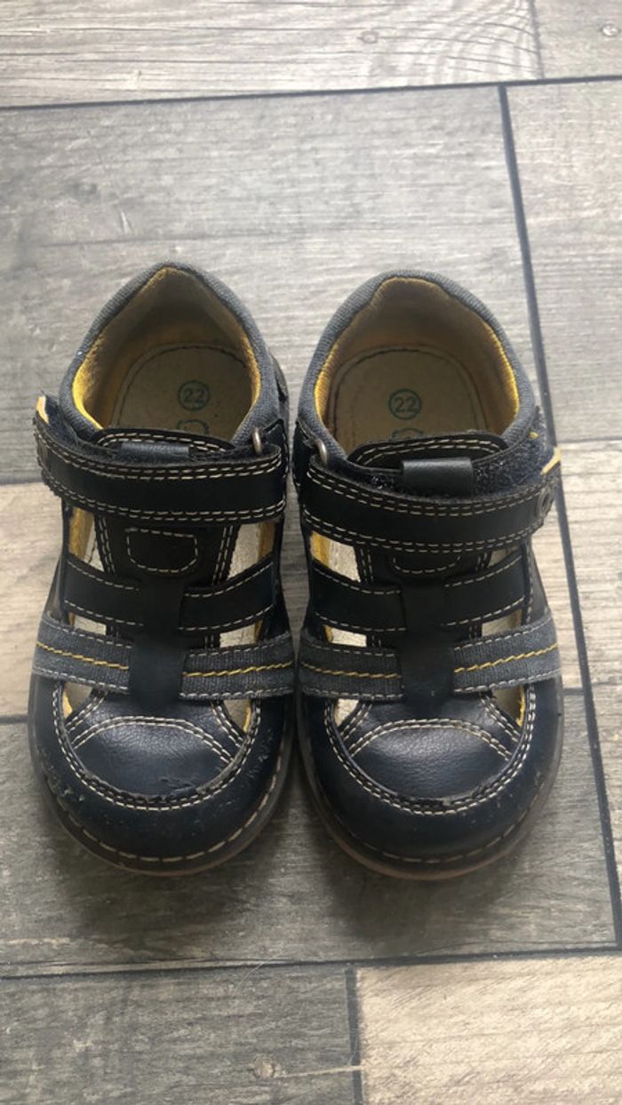 Sandales taille 22 - photo numéro 2