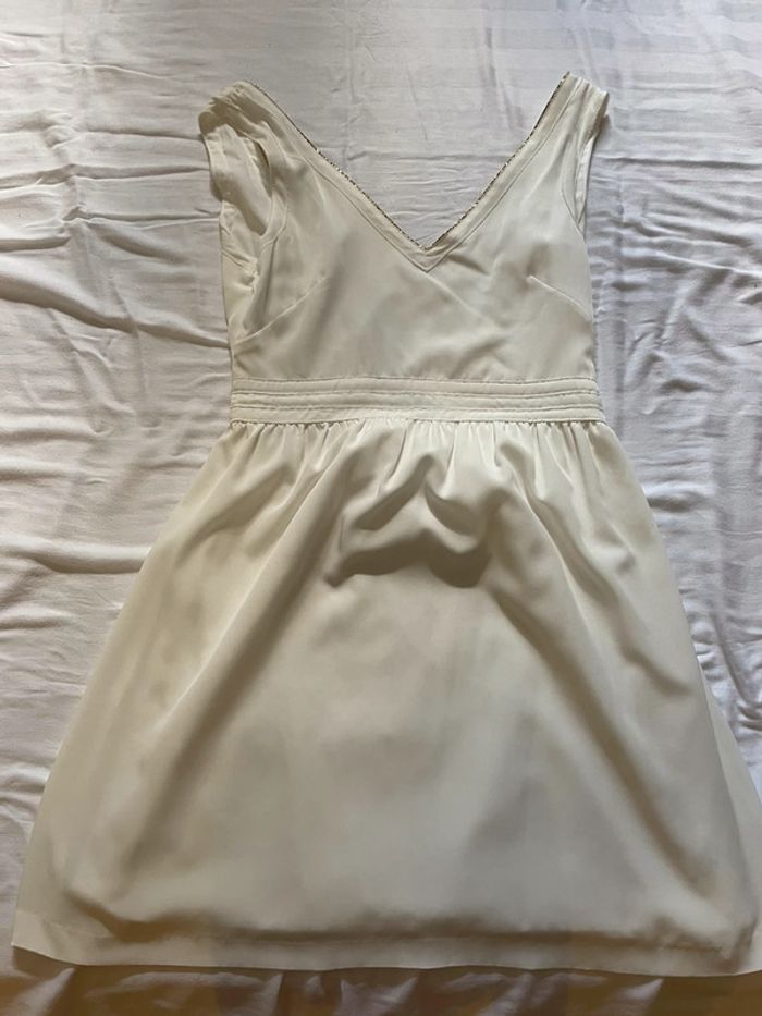 Robe blanche bords dorés la redoute
