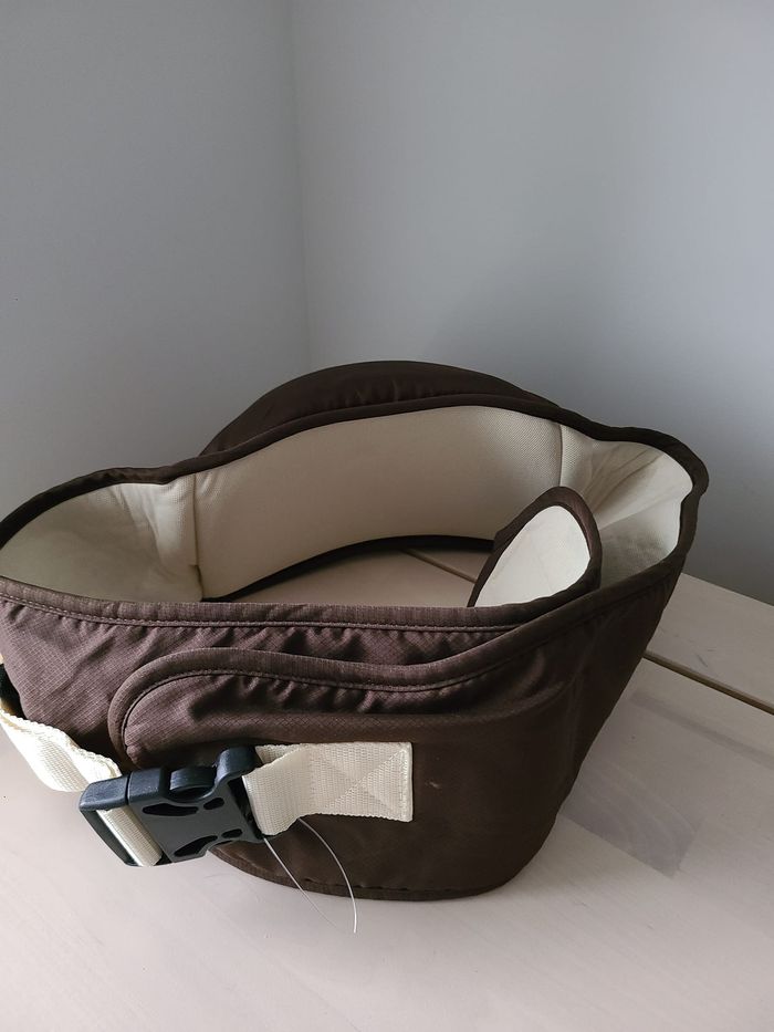 Porte bébé siège de hanche - photo numéro 3