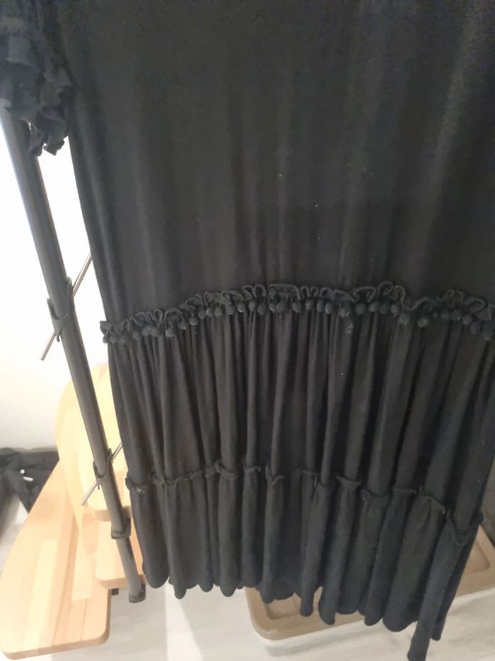 Robe noire - photo numéro 4