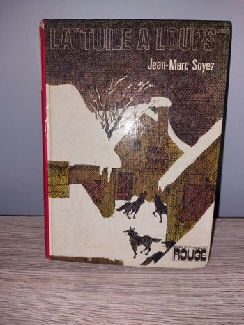 Livre de poche la tuile à loups