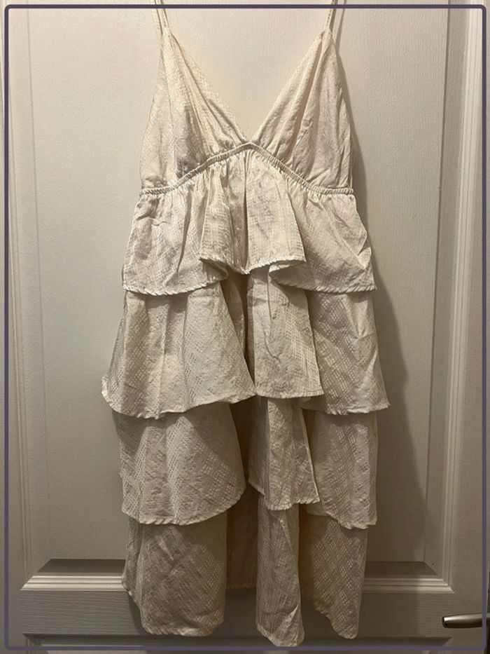 Mini robe Matix taille M blanc cassé volants