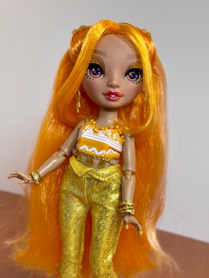 Meena Rainbow High - photo numéro 8