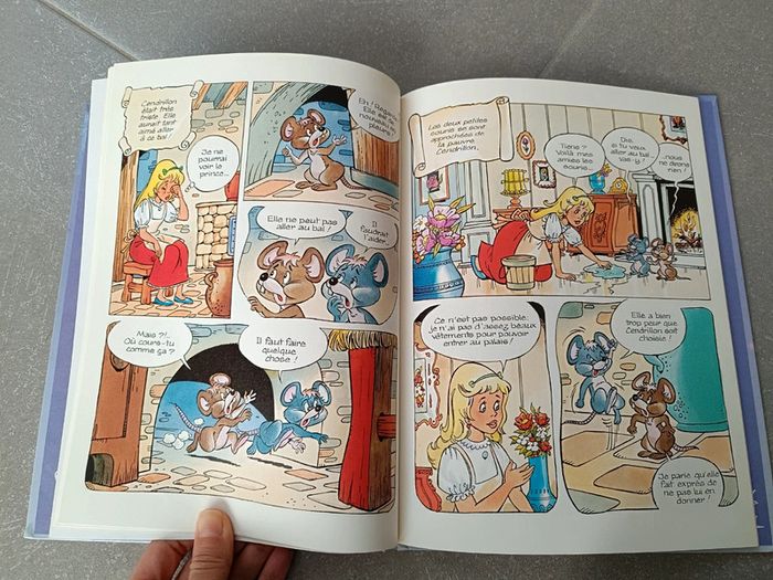Lot de 4 livres contes - photo numéro 13