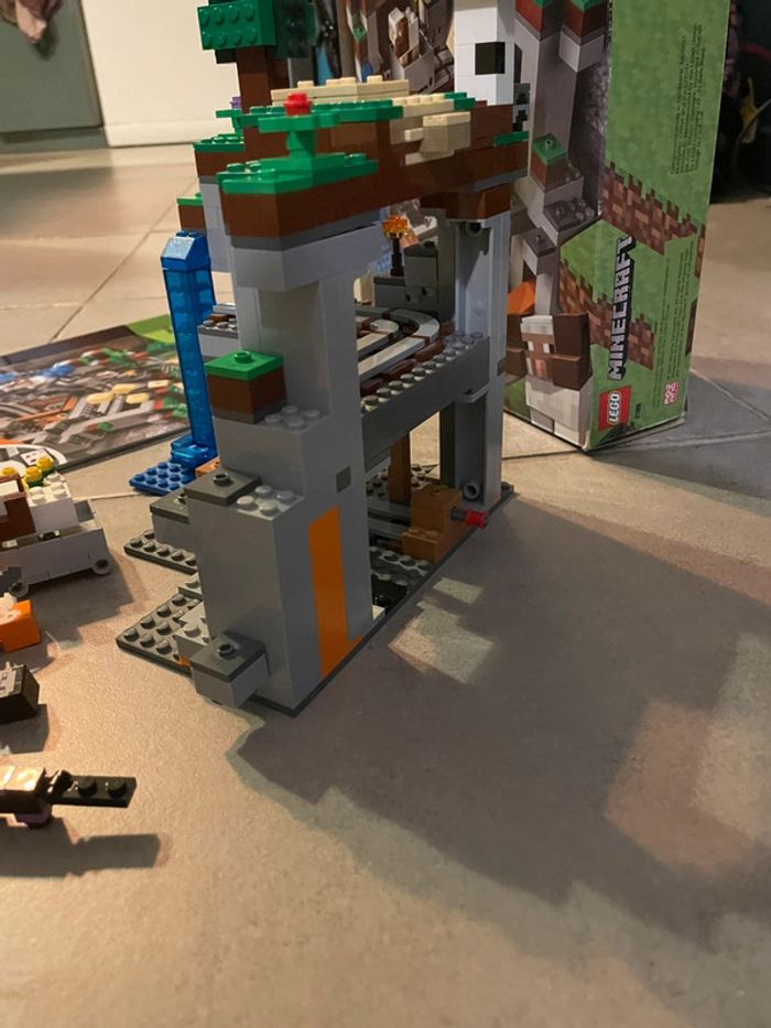 Lego Minecraft 21169 - photo numéro 11