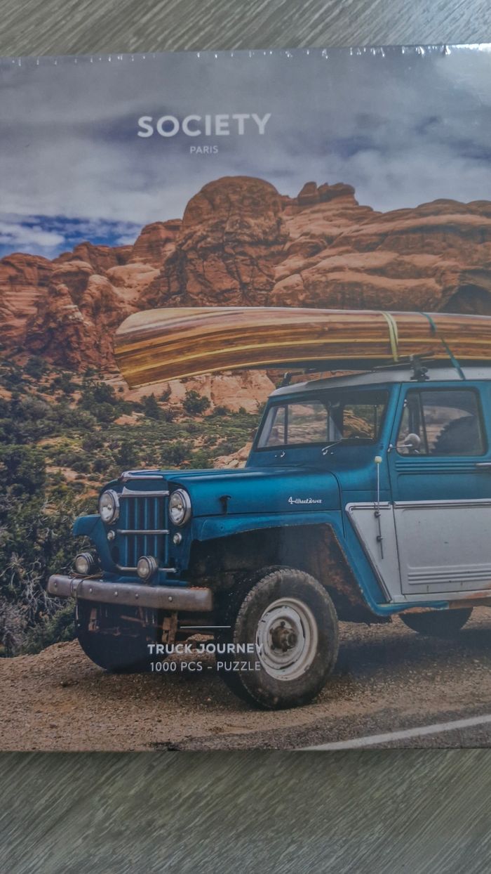 Society Paris puzzle 1000 pièces neuf - photo numéro 3