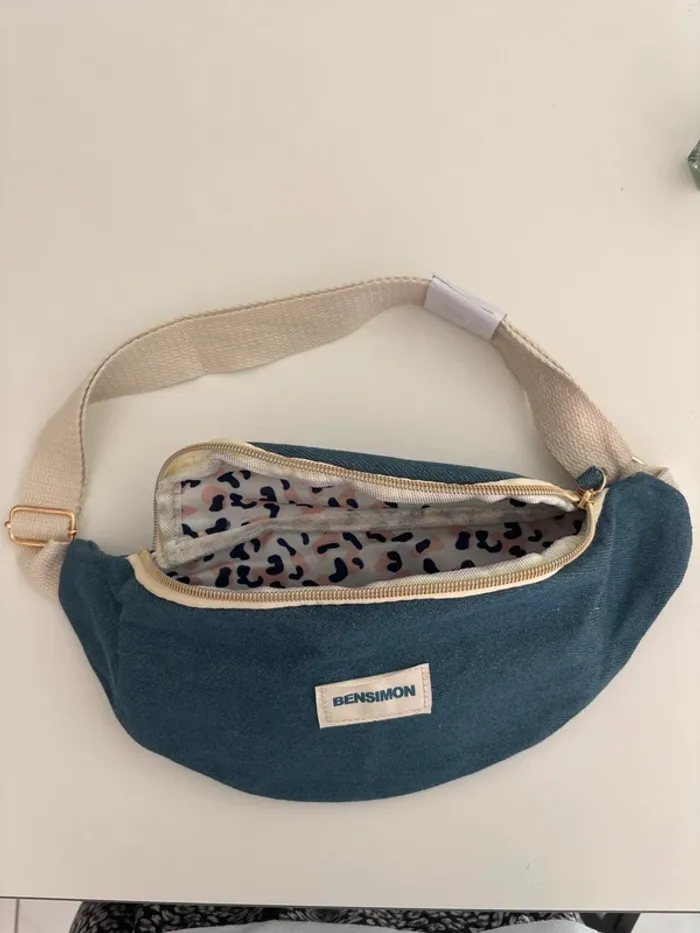 Banane Bensimon bleu toile – intérieur imprimé léopard