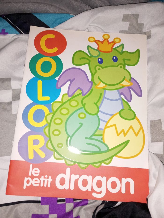 Livre de coloriage "Le petit dragon"