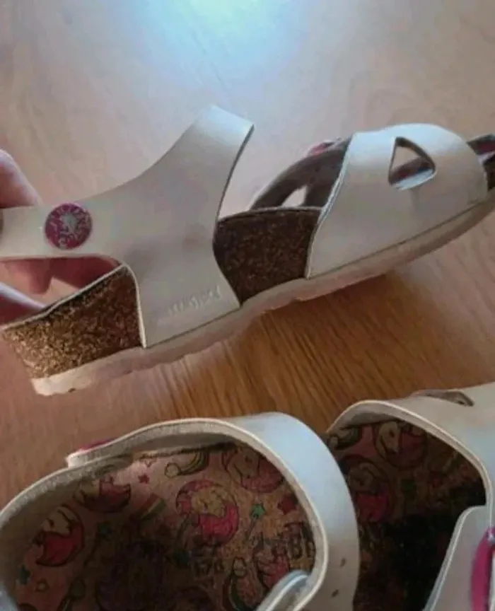 Birkenstock licorne 🦄 pointure 27 - photo numéro 7