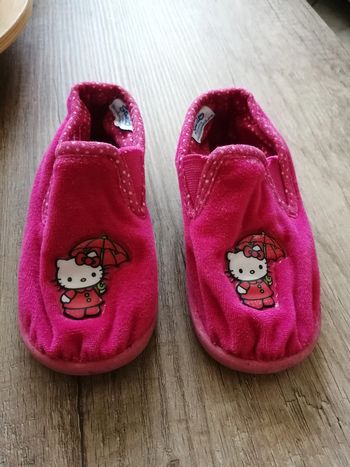Pantoufles fille "hello kitty"