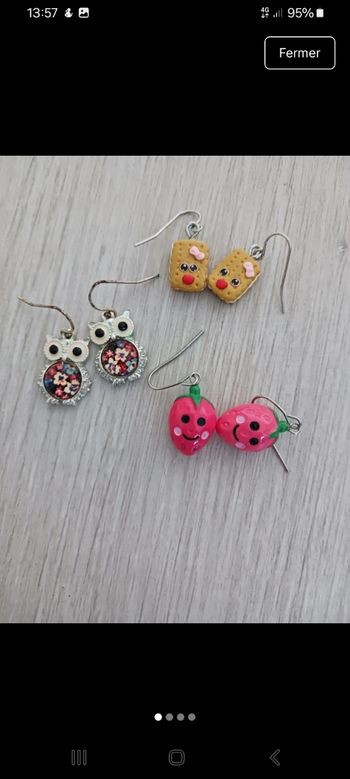 Lot de boucles d'oreilles pour petite fille