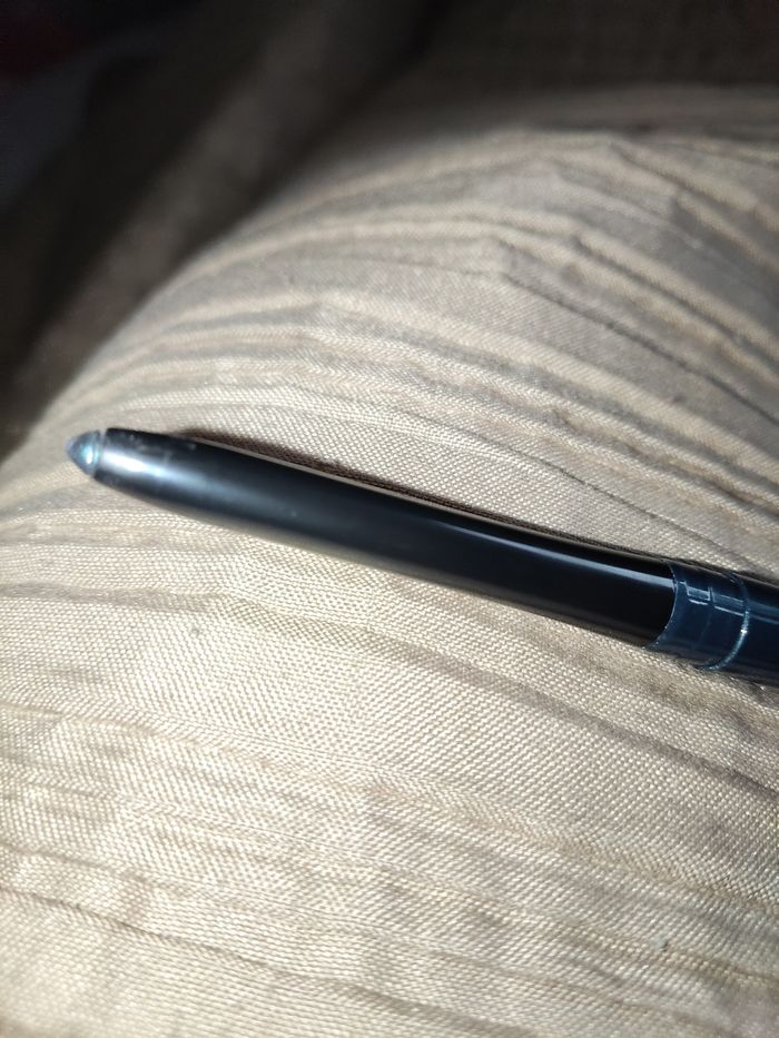 Crayon neuf SMOKEY CRYSTAL WATERPROOF - photo numéro 2