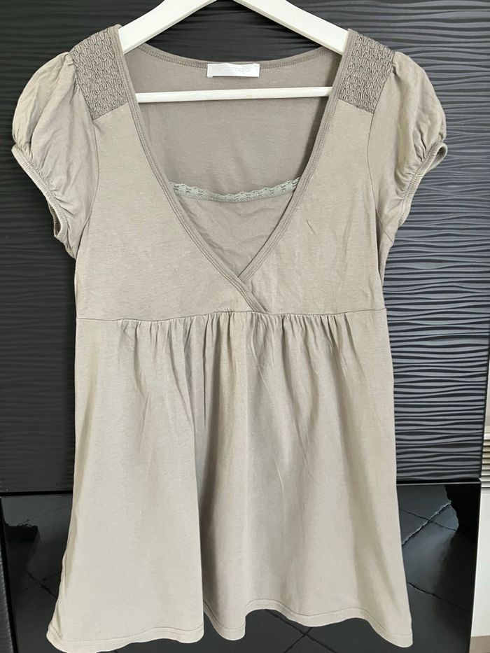 T shirt gris vert kaki Promod taille 2