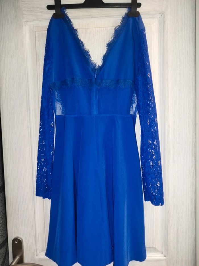 Robe bleue - photo numéro 2