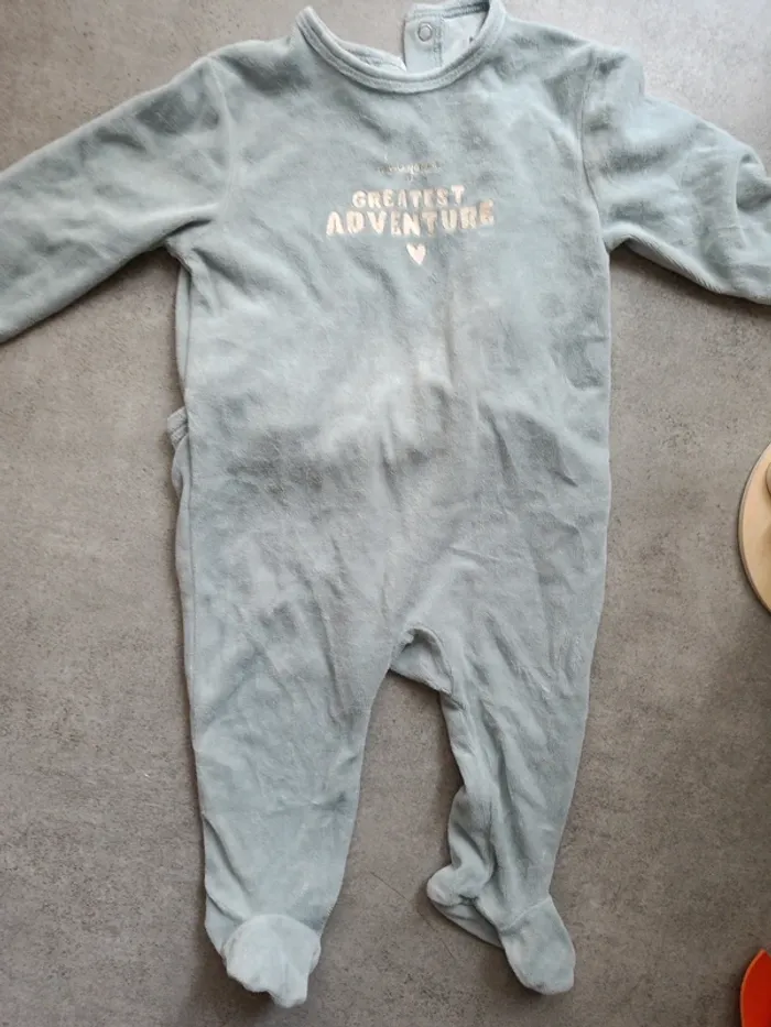 Lot de 4 pyjamas kiabi 12 mois velours bleus roses - photo numéro 6