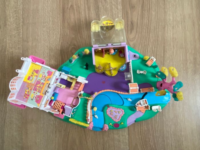 Polly Pocket Magical Movin Pollyville 1996 - photo numéro 2