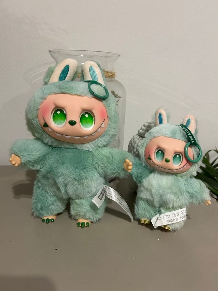 Grand Labubu vert