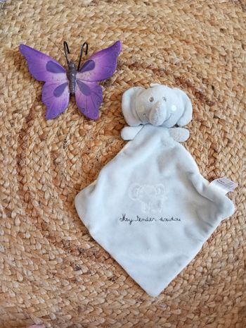 Doudou éléphant neuf