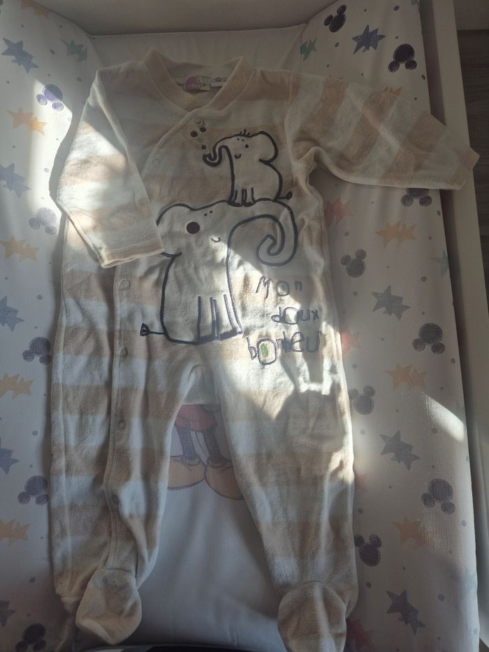 Lot pyjamas 9 mois - photo numéro 8