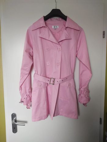 Trench-coat
