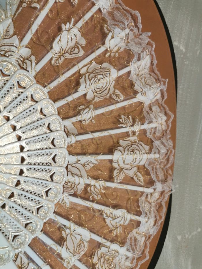 Éventail style Vintage dentelle paillette roses blanches - photo numéro 2