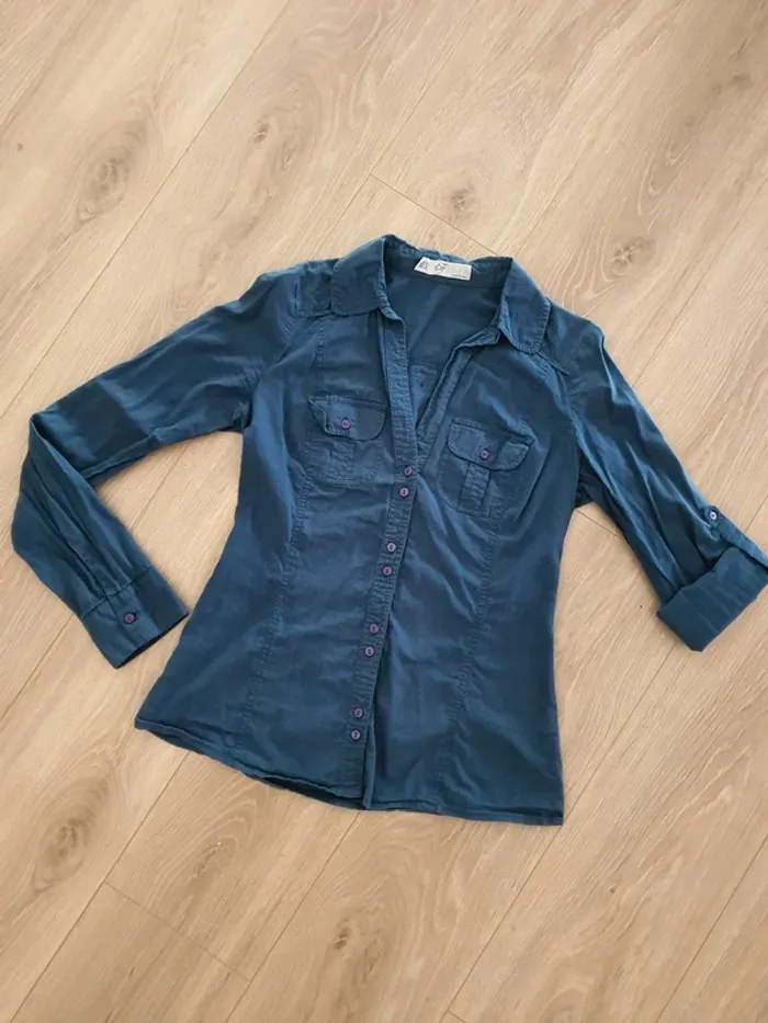 Chemise cintrée, légère. Taille S/M
