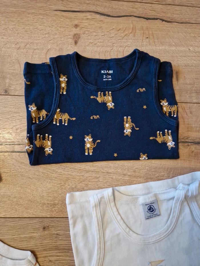 Lot 4 t-shirts sans manches 3 ans - photo numéro 5