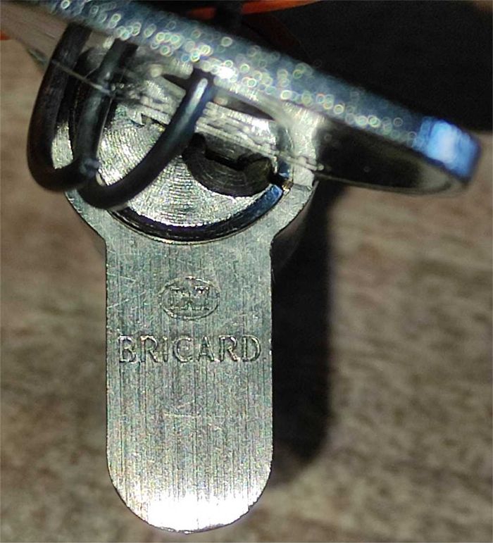 Cylindre Serrure Bricard avec 2 clés - photo numéro 3