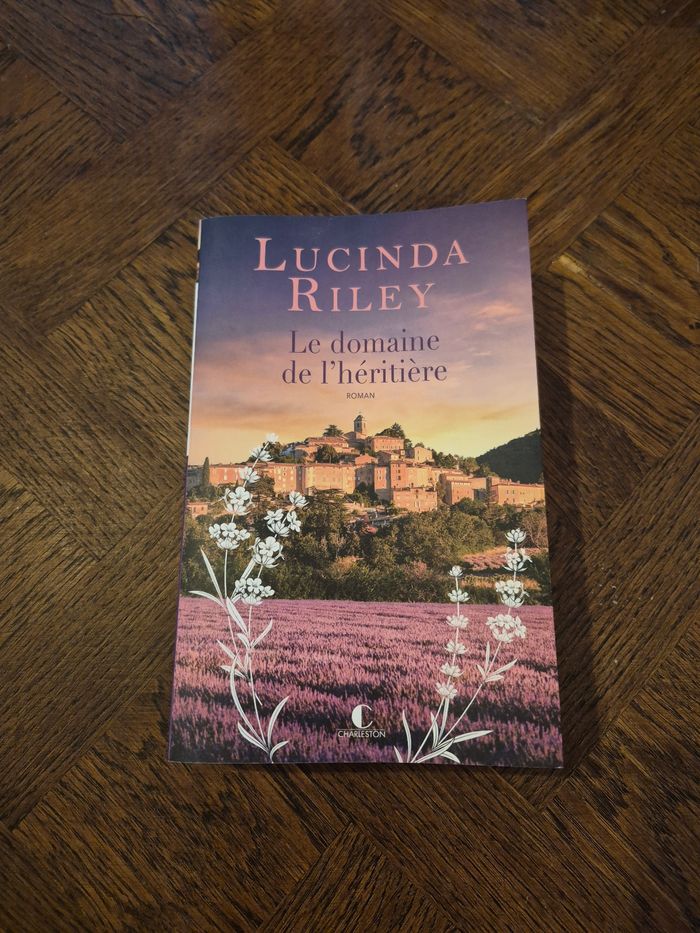 Livre Le domaine de l'héritière de Lucinda Riley