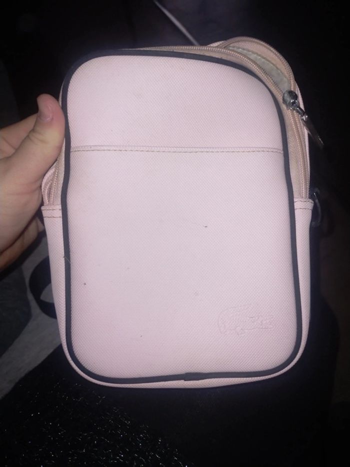Vend sacoche Lacoste - photo numéro 3