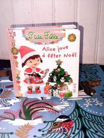 Fleurus Alice joue à fêter Noël