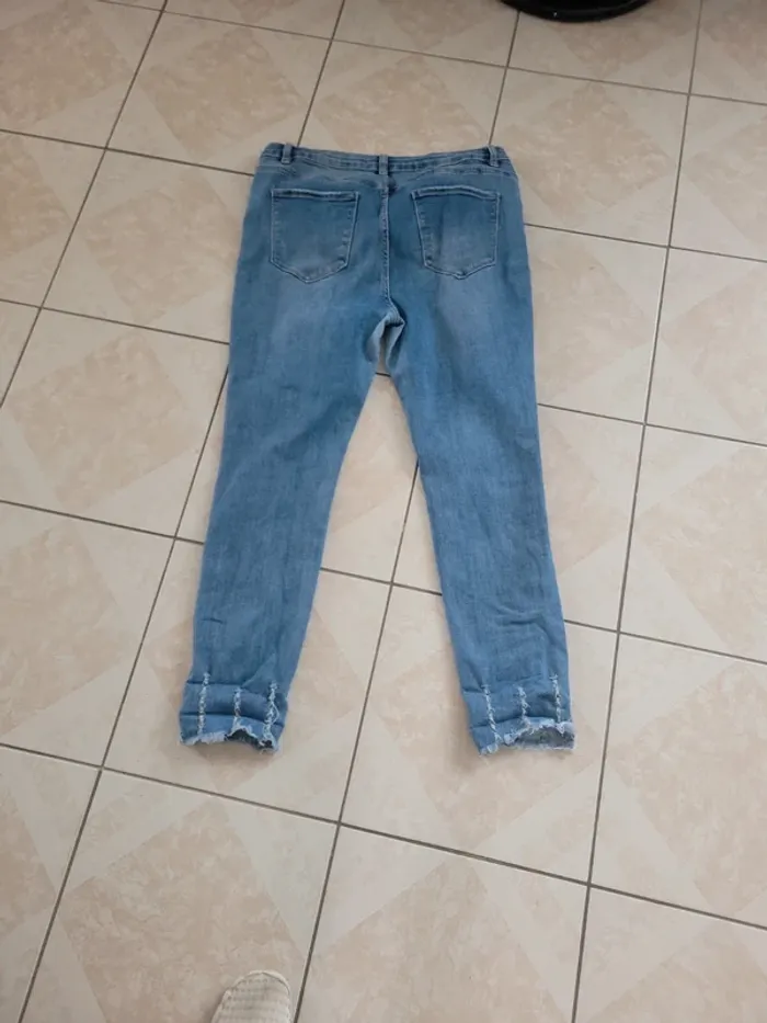 Joli jean taille 46 - photo numéro 3