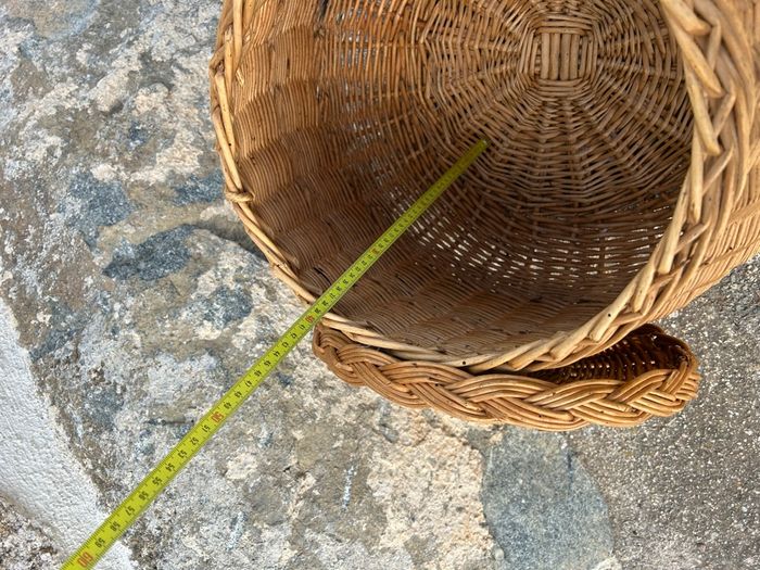 Grand panier avec couvercle rond en osier très ancien ! - photo numéro 7