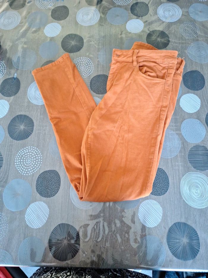 Pantalon taille 40