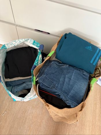 Deux sac vêtement garçon