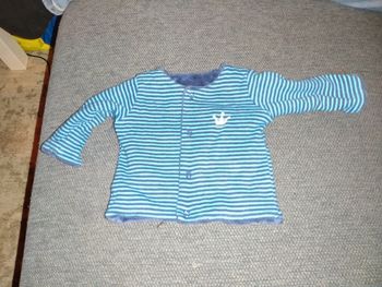 Gilet réversible avec pressions naissance premaman