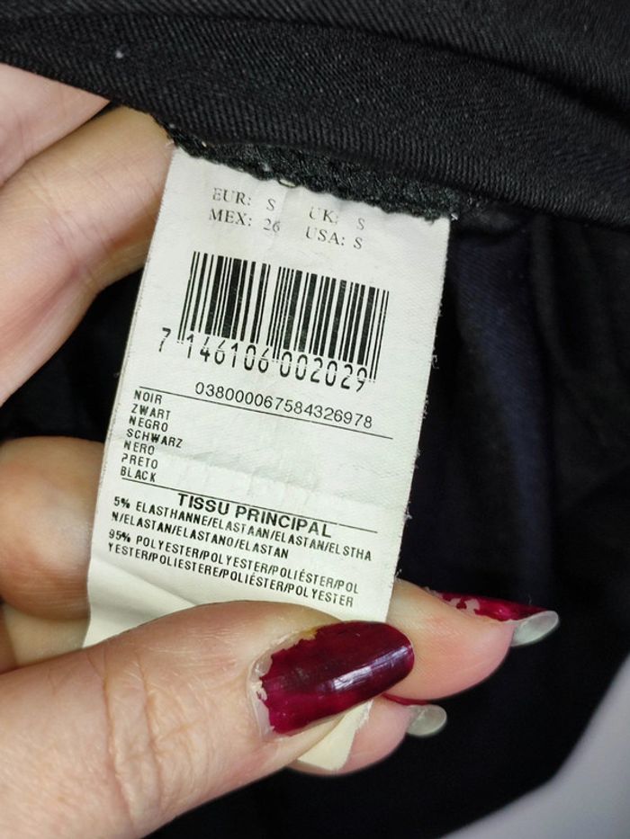 Robe noir - photo numéro 3