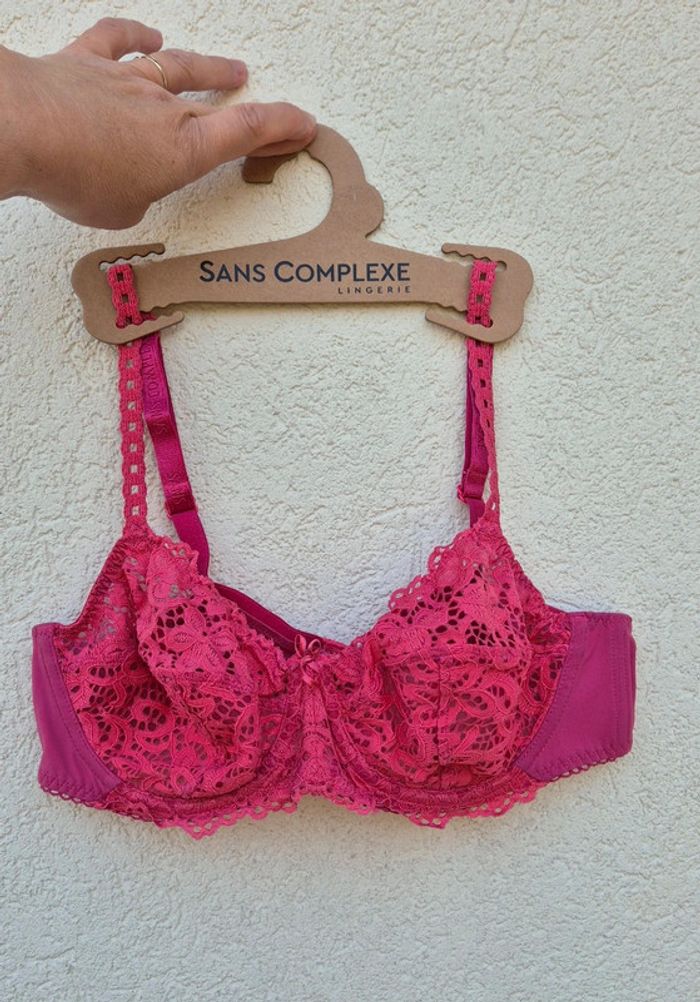 Soutien gorge Avec armatures 95C rose