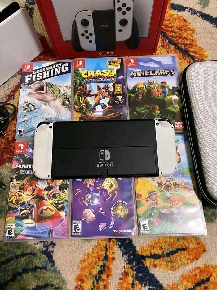 Nintendo Switch - photo numéro 2