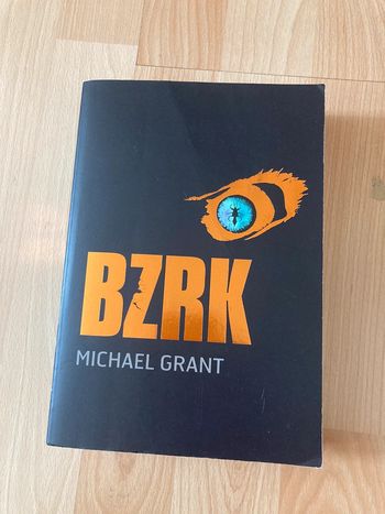BZRK de Michael Grant