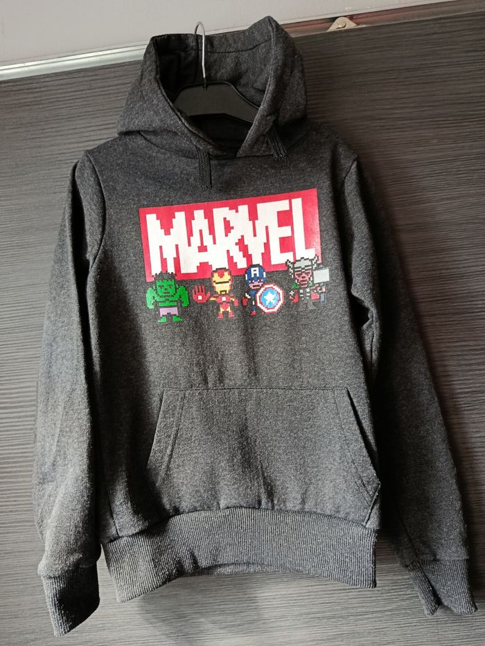 Sweat à capuche Marvel