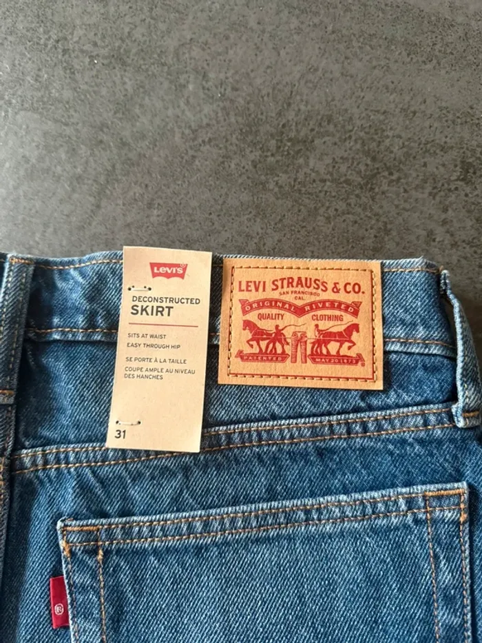 Jupe en jean Levis taille 31 neuve avec étiquette - photo numéro 7