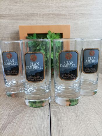 Lot 4 verres clan Campbell