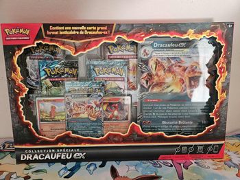 Coffret Pokémon Dracaufeu Collection Premium