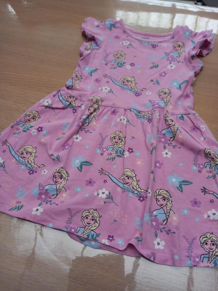 Robe reine des neiges taille 5ans🌺🌺