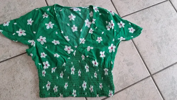 Haut col en V, C&A,  taille 36