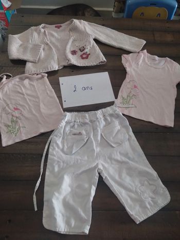 Lot de vêtements été bebe 2 ans